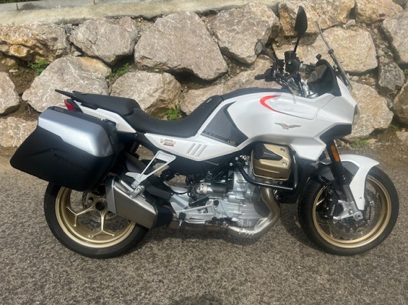 MOTO GUZZI V100  MANDELLO